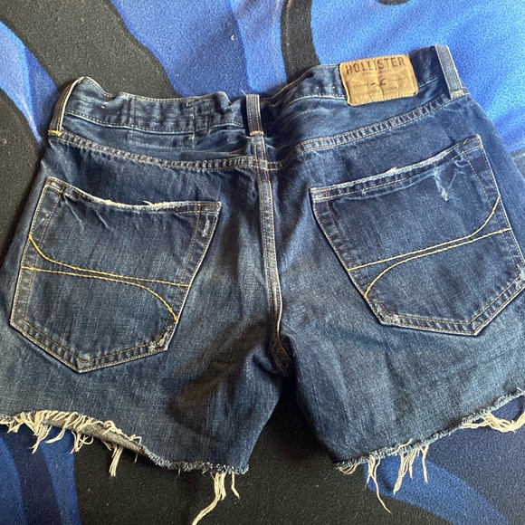 Holister Cut off jean shorts - Picture 2 of 6